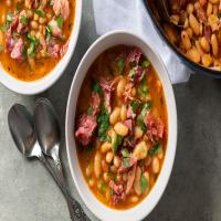 White Bean Soup With Smoked Ham Shank_image