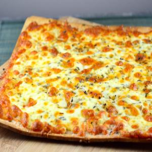 White Pizza or Pizza Blanca_image