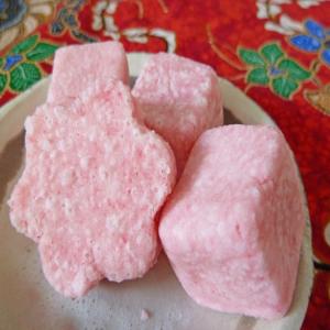 Pretty, Pretty, Well Defined Shaped Fizzy Bath Bombs_image