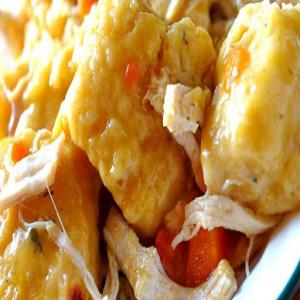 Easy Slow Cooker Chicken and Dumplings Recipe - (4.3/5)_image