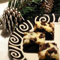 Simple Brownie Cream Cheese Squares_image