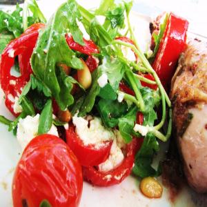 Goats Cheese Salad With Tomatoes, Peppers and Rocket_image