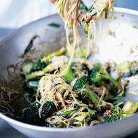 Stir-fried greens with oyster sauce_image