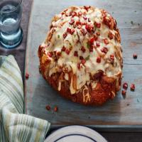 Caramelized Onion and Bacon Pull-Apart Bread_image