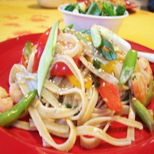 Shanghai Pasta (With Shrimp and Sweet Bell Peppers)_image