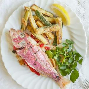 Roast red mullet with courgette fries & saffron aïoli image