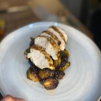 Chile-Thyme Chicken Breasts with Sweet and Spicy Brussels Sprouts_image