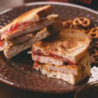 Breaded Turkey Sandwiches_image