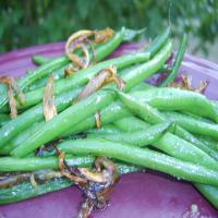 Haricots Verts With Carmelized Shallots image