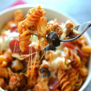 Instant Pot Supreme Pizza Pasta - I Don't Have Time For That!_image