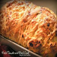 Fresh Tomato and Basil Loaf (Bread Machine)_image