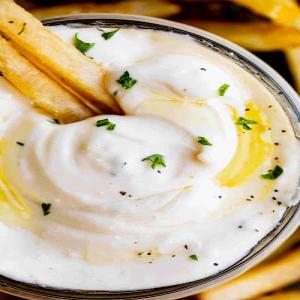 Garlic Aioli Recipe (Classic and Cheater) from The Food Charlatan_image