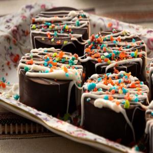 Chocolate Candy Bar Rounds_image