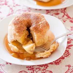 Baked Apple Dumplings, biscuit dough_image