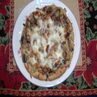 Wild Mushroom Pizza With Caramelized Onions, Sun-Dried Tomato_image