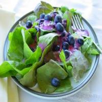 Mixed Greens Salad with Blueberry Vinaigrette Recipe_image