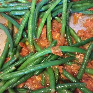Steamed Green Beans with Roasted Tomatoes image