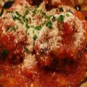 Crushed Tomato Marinara Sauce With Meatballs_image