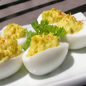 Old Stand-by Deviled Eggs_image