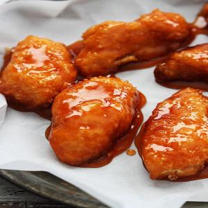 Slow Cooker Honey Chipotle Chicken Wings_image