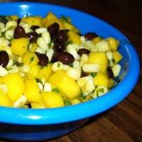 Mango Salsa with Corn and Black Beans_image