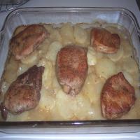 Pork Chops With Scalloped Potatoes image