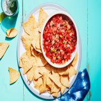 3-Ingredient Grilled and Fresh Tomato Salsa_image