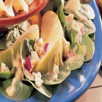 Spinach and Pear Salad with Honey-mustard Dressing_image