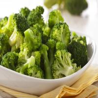 Steamed Broccoli with Olive Oil, Garlic, and Lemon_image