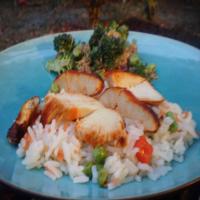 Sweet Chili Chicken With Asian Vegetable Rice_image
