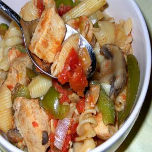 Chicken With Chipotle-Tomato Sauce and Ziti_image