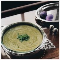 Fresh Pea and Mint Soup image