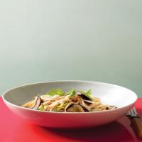 Stir-Fried Noodles with Eggplant and Basil_image