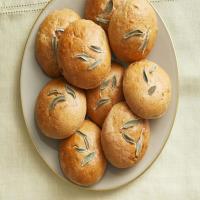 Green Onion, Thyme and Sage Rolls_image