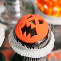 Jack-O-Lantern Cupcakes_image