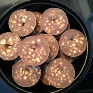 Chocolate-Peanut Butter Keto Cups_image