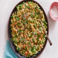Lemony Orzo With Asparagus and Garlic Bread Crumbs_image
