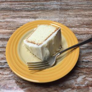 Whipping Cream Pound Cake with Cream Cheese Icing_image