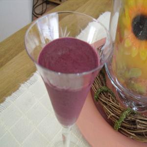 Tahini Blueberry Blender Ice Cream (Raw Food)_image