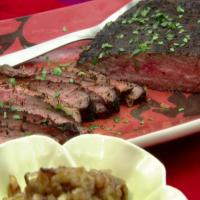 Giddy-Up Steak with Onion-Date Compote_image