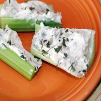 Linda's Ranch and Olive Stuffed Celery_image