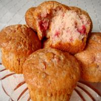 Strawberry N' Creme Muffins - Just Like Eat N' Park! Copycat_image