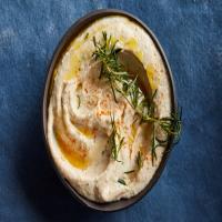 Roasted Garlic and White Bean Dip With Rosemary_image