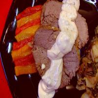 Oven-Roasted Beef Tenderloin With Sour Cream Sauce_image