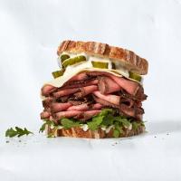 Stacked-High Roast Beef Sandwich_image