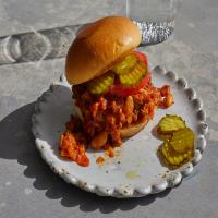 Smoky White Bean and Beef Sloppy Joes image