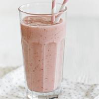 Strawberry & banana almond smoothie image