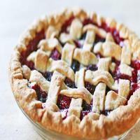 Rhubarb Berry Pie_image