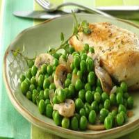 Peas with Mushrooms and Thyme image