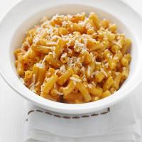 Creamy cheese & tomato macaroni image
